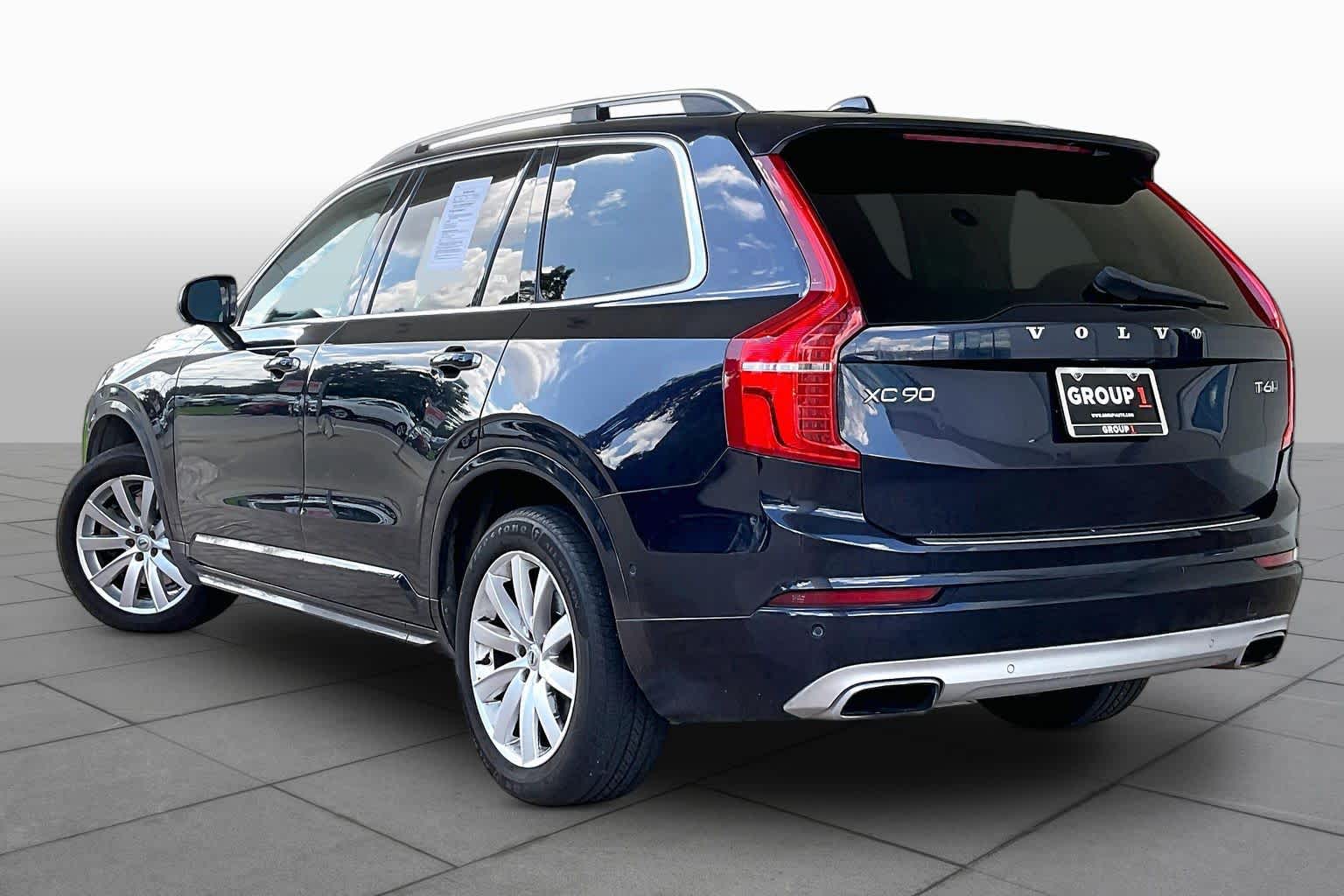 2016 Volvo XC90 T6 Momentum Magic Blue Metallic at Mercedes-Benz of Houston North