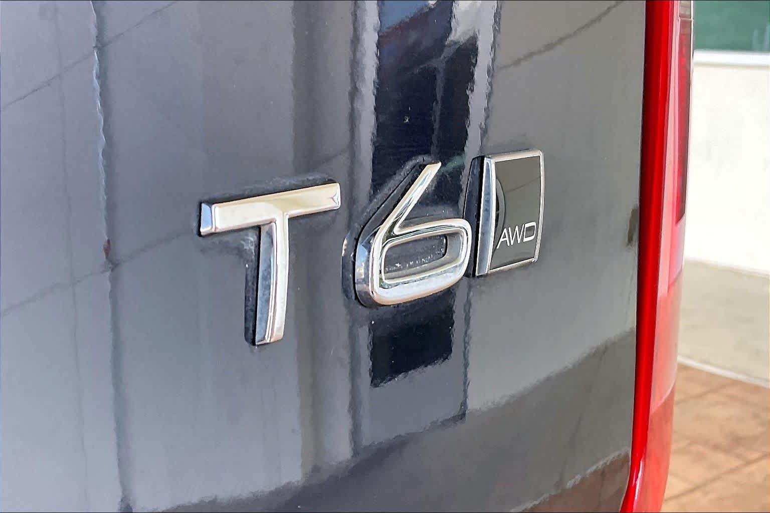 2016 Volvo XC90 T6 Momentum Magic Blue Metallic at Mercedes-Benz of Houston North