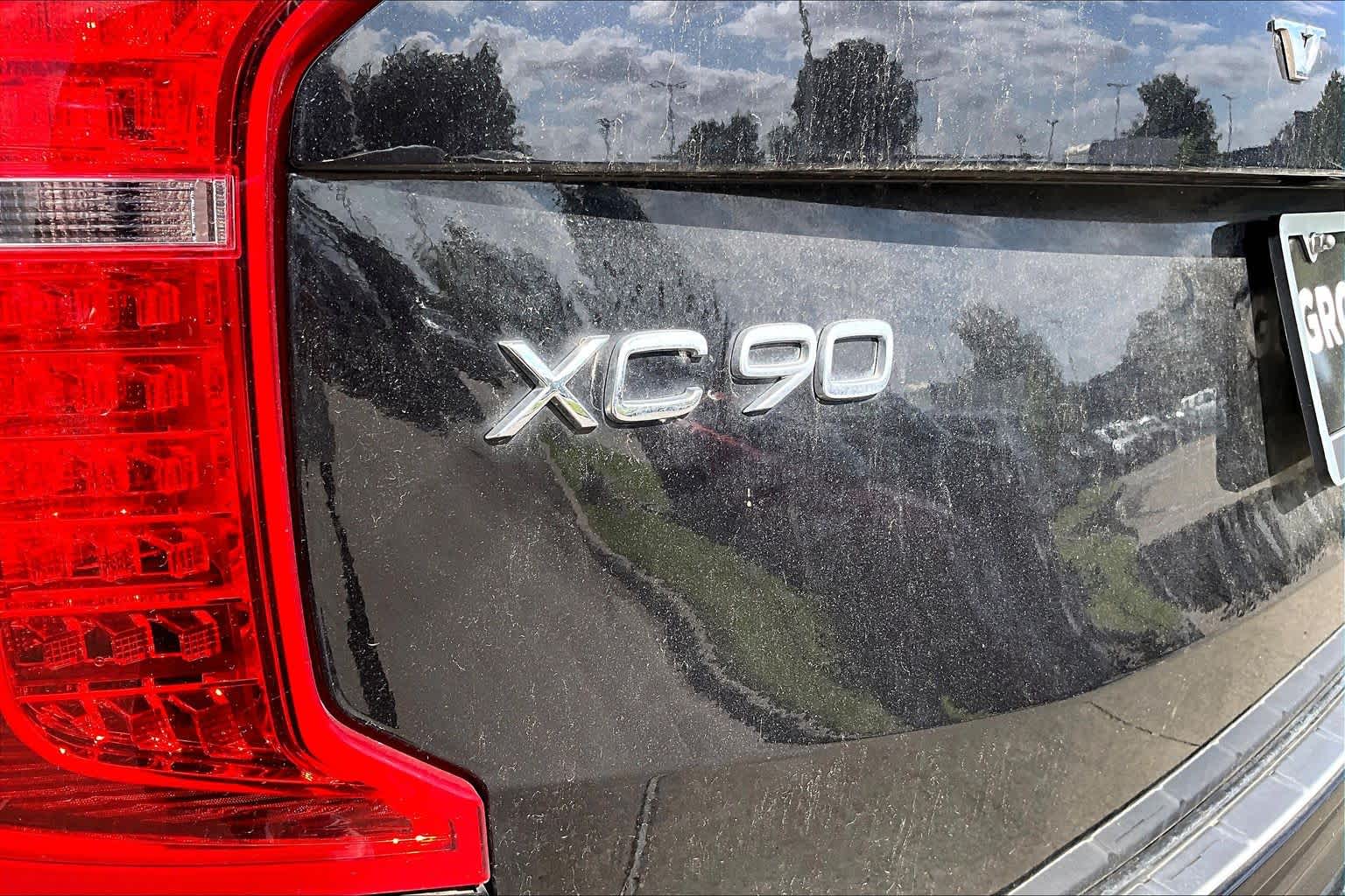 2019 Volvo XC90 photo 29 of 35