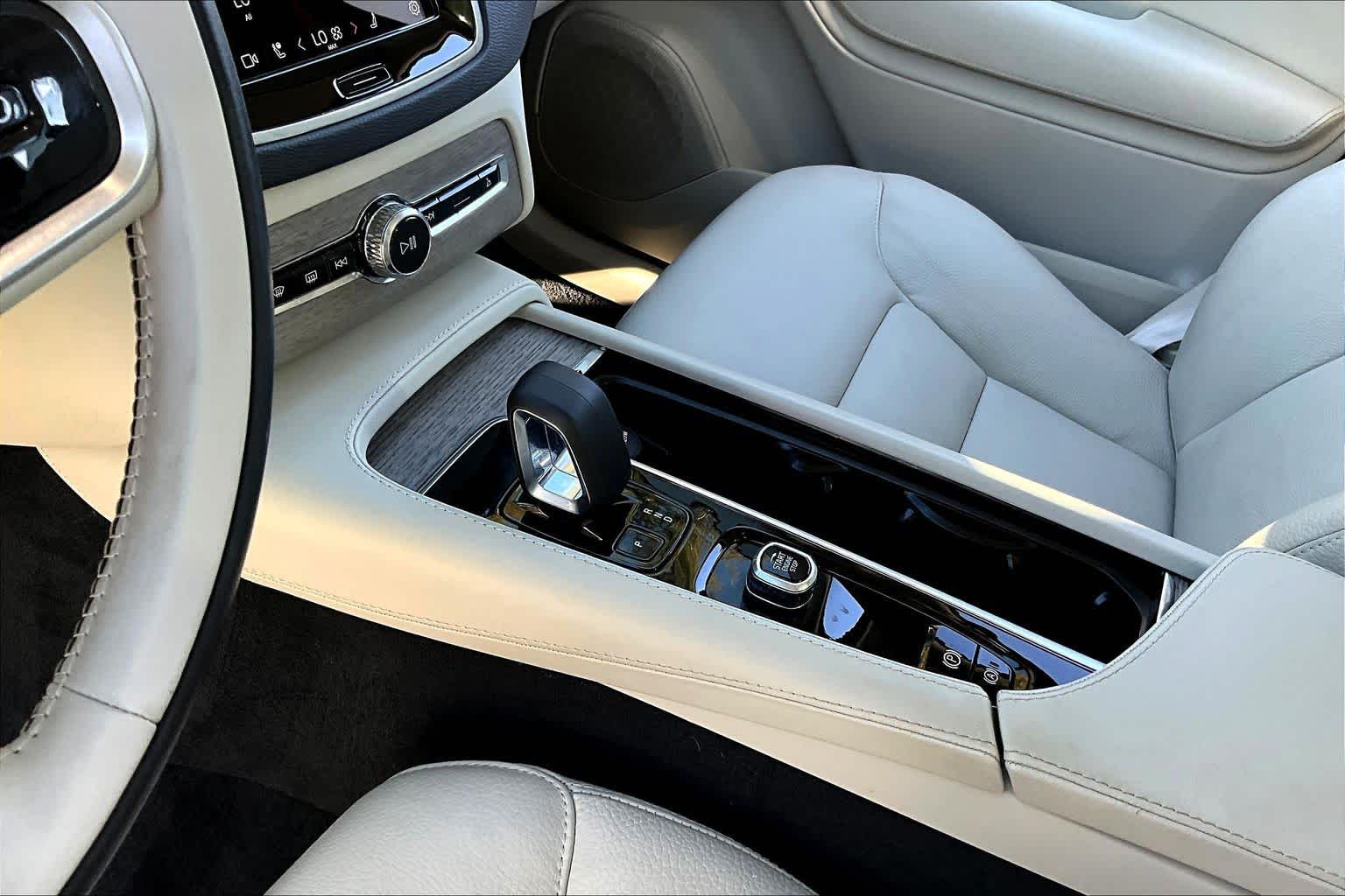 2023 Volvo XC90 Recharge Plug-In Hybrid Plus Crystal White Metallic at HGreg Houston