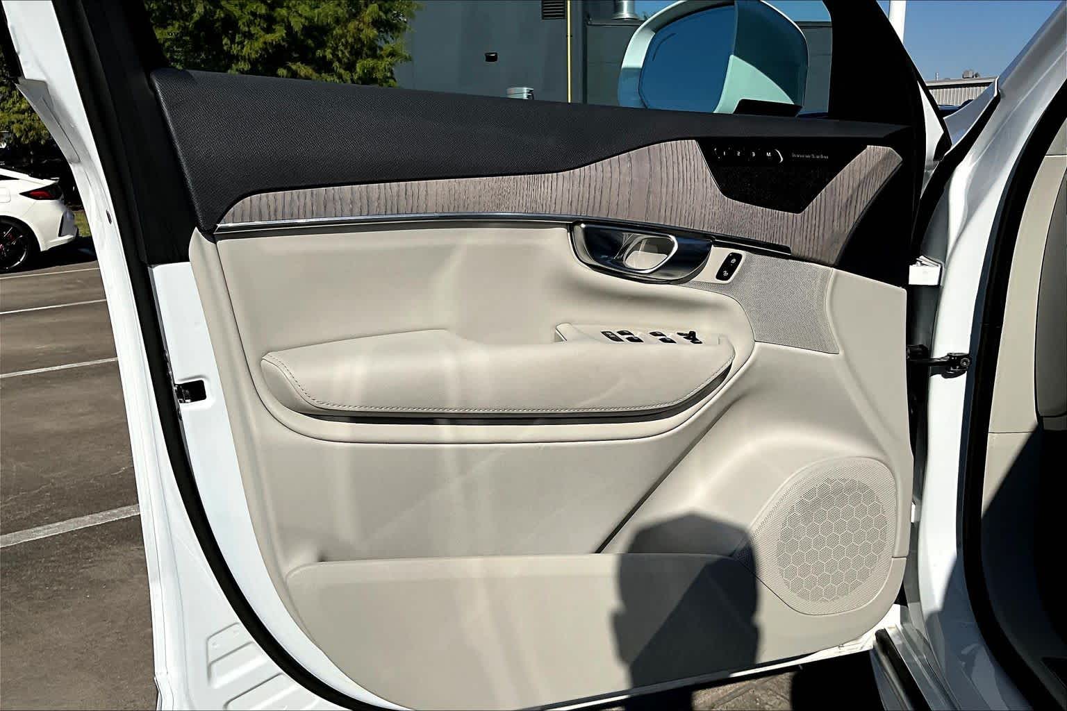 2023 Volvo XC90 Recharge Plug-In Hybrid Plus Crystal White Metallic at HGreg Houston