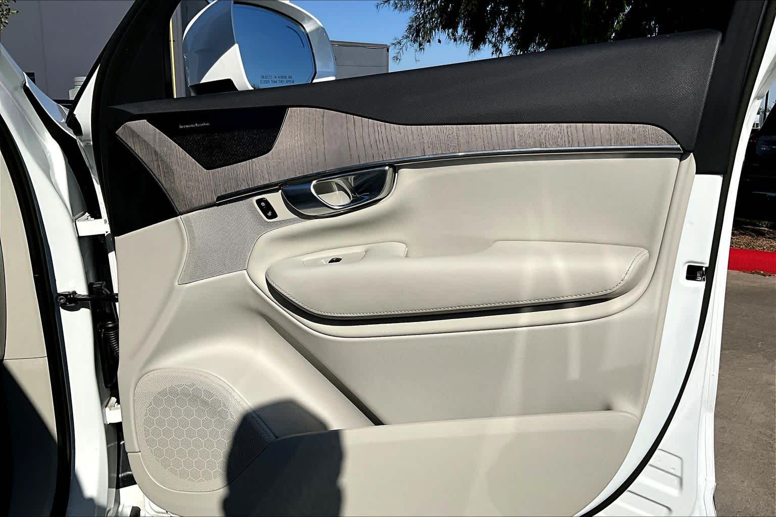 2023 Volvo XC90 Recharge Plug-In Hybrid Plus Crystal White Metallic at HGreg Houston