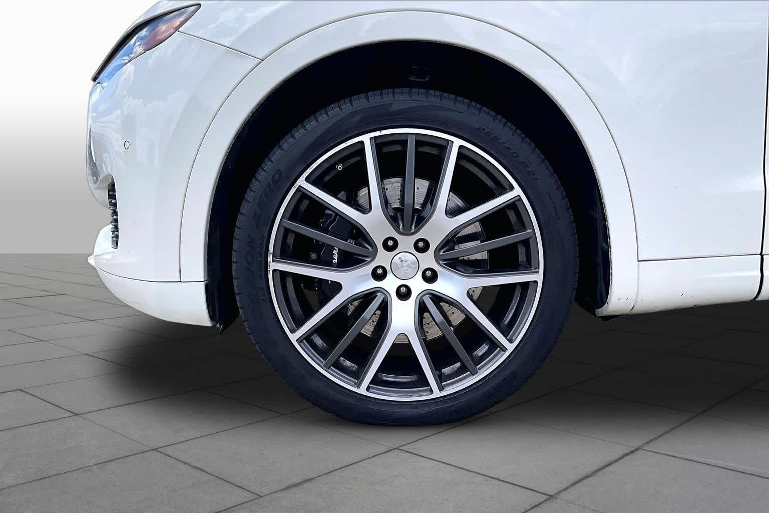 2017 Maserati Levante S Bianco at AutoNation USA Houston