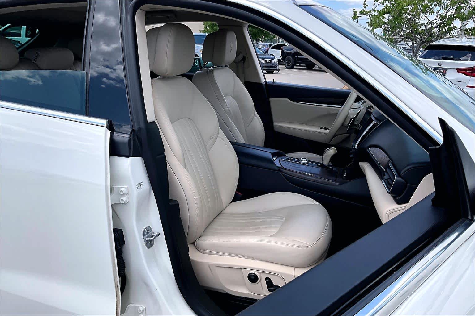2017 Maserati Levante S Bianco at AutoNation USA Houston