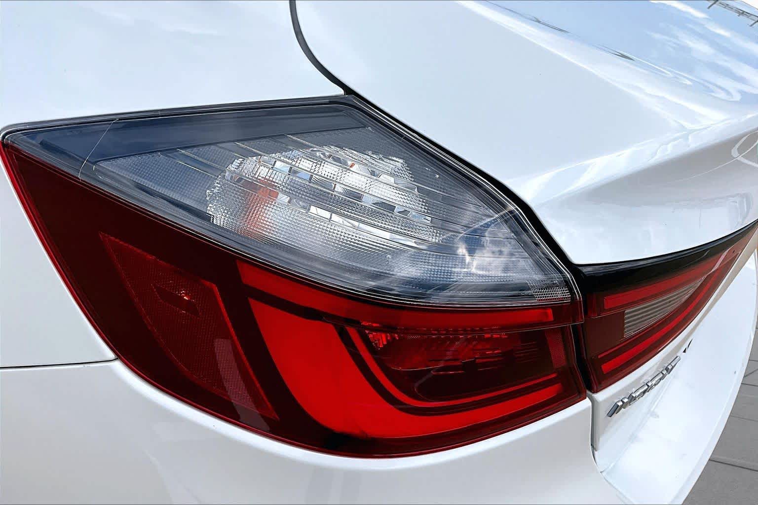 2022 Honda Insight EX Platinum White Pearl at AutoNation Ford Gulf Fwy
