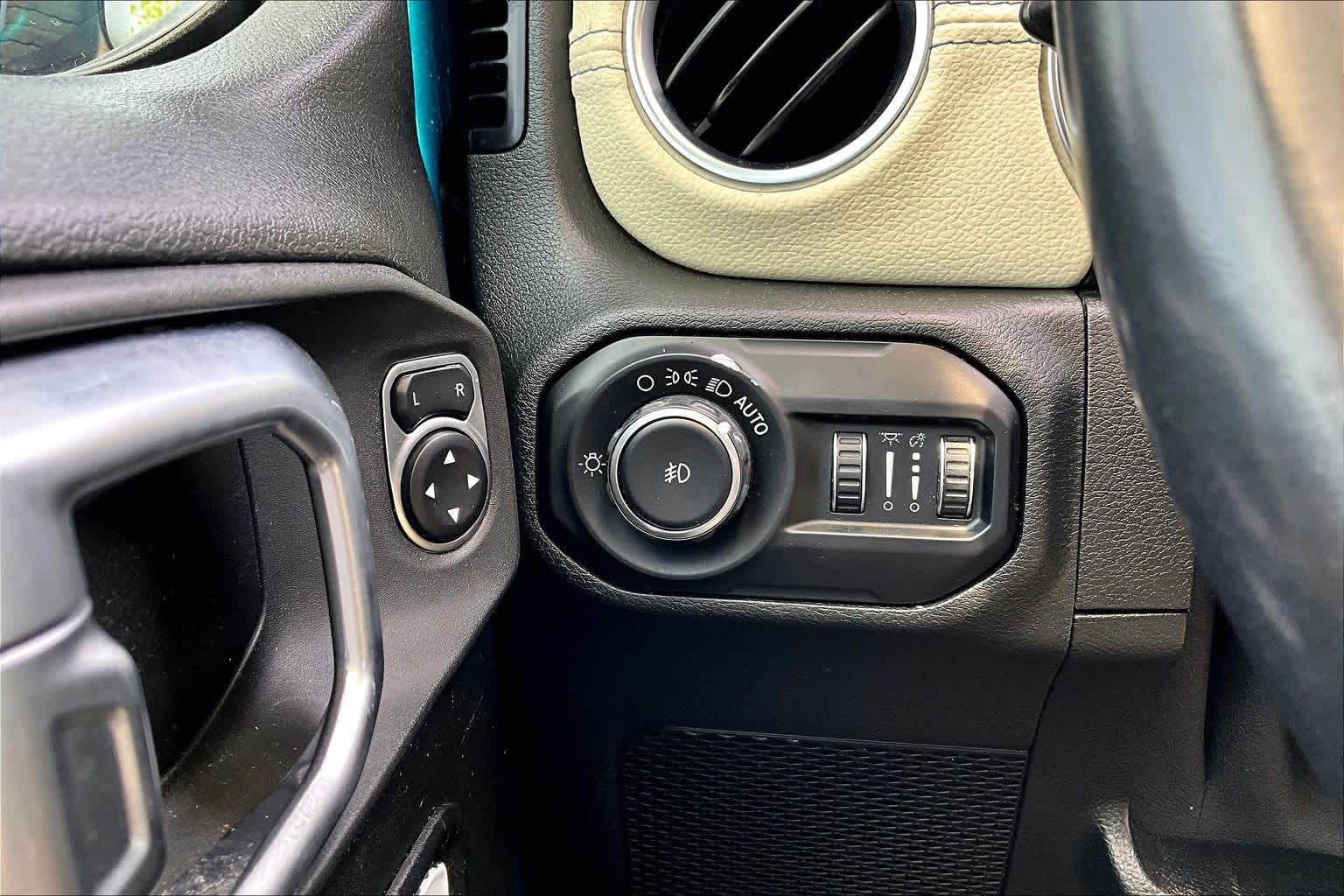 2020 Jeep Wrangler Unlimited Rubicon Bikini Pearlcoat at Lexus Southwest Houston