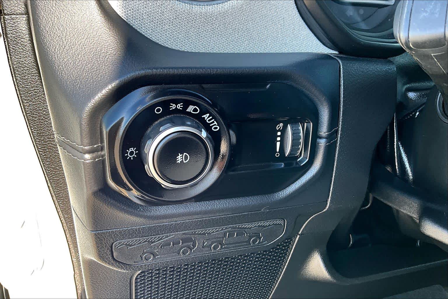 2026 Jeep Wrangler photo 35 of 36
