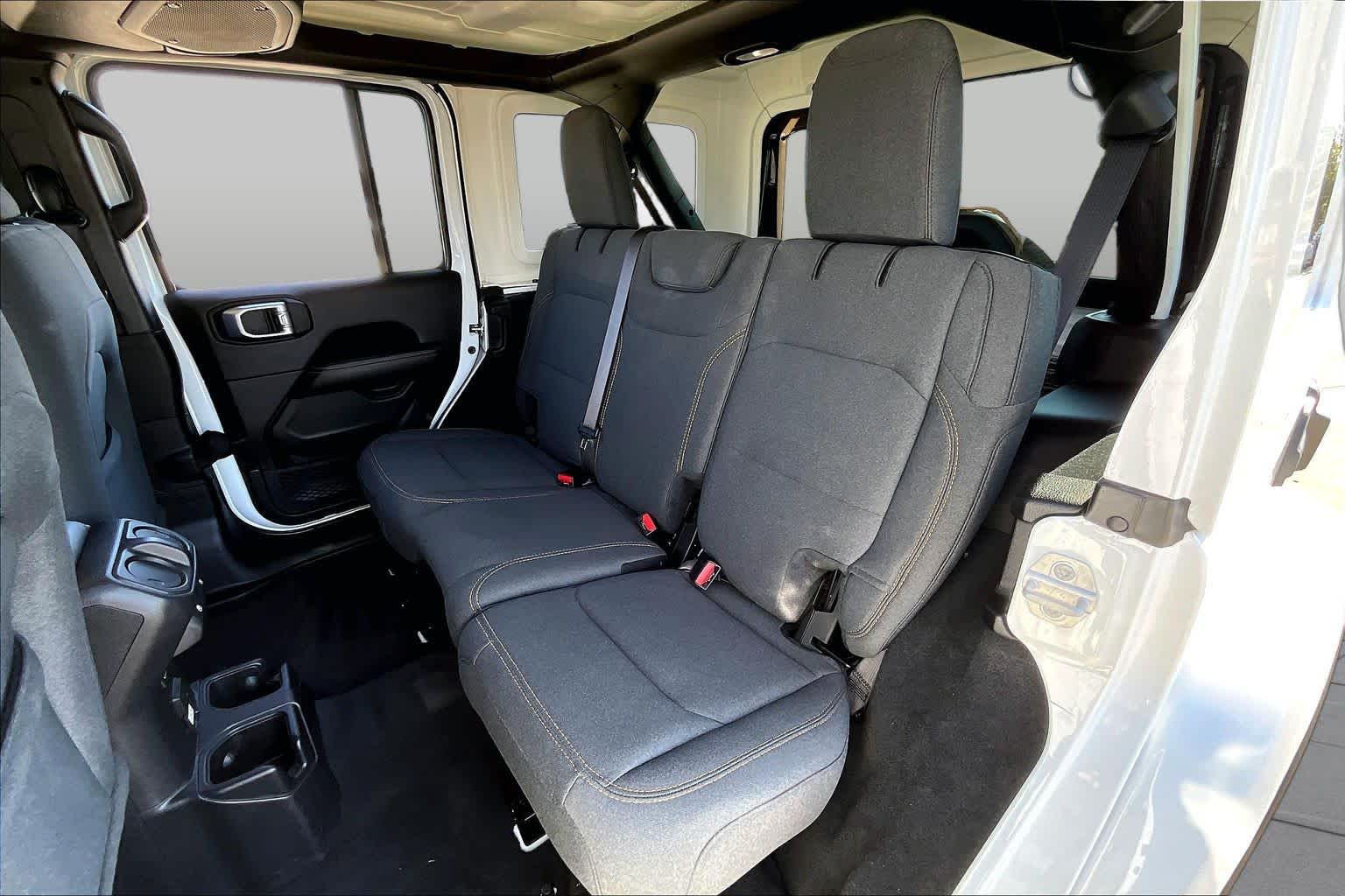 2026 Jeep Wrangler photo 21 of 36