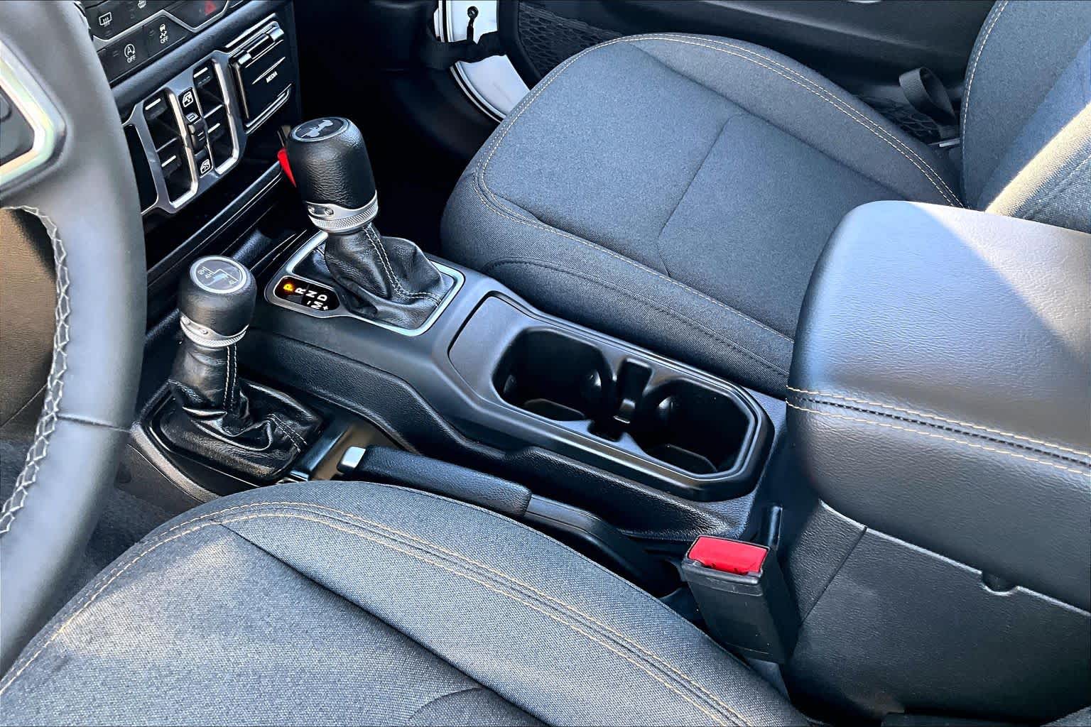 2026 Jeep Wrangler photo 17 of 36