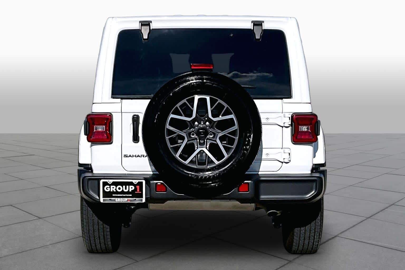 2026 Jeep Wrangler photo 5 of 36