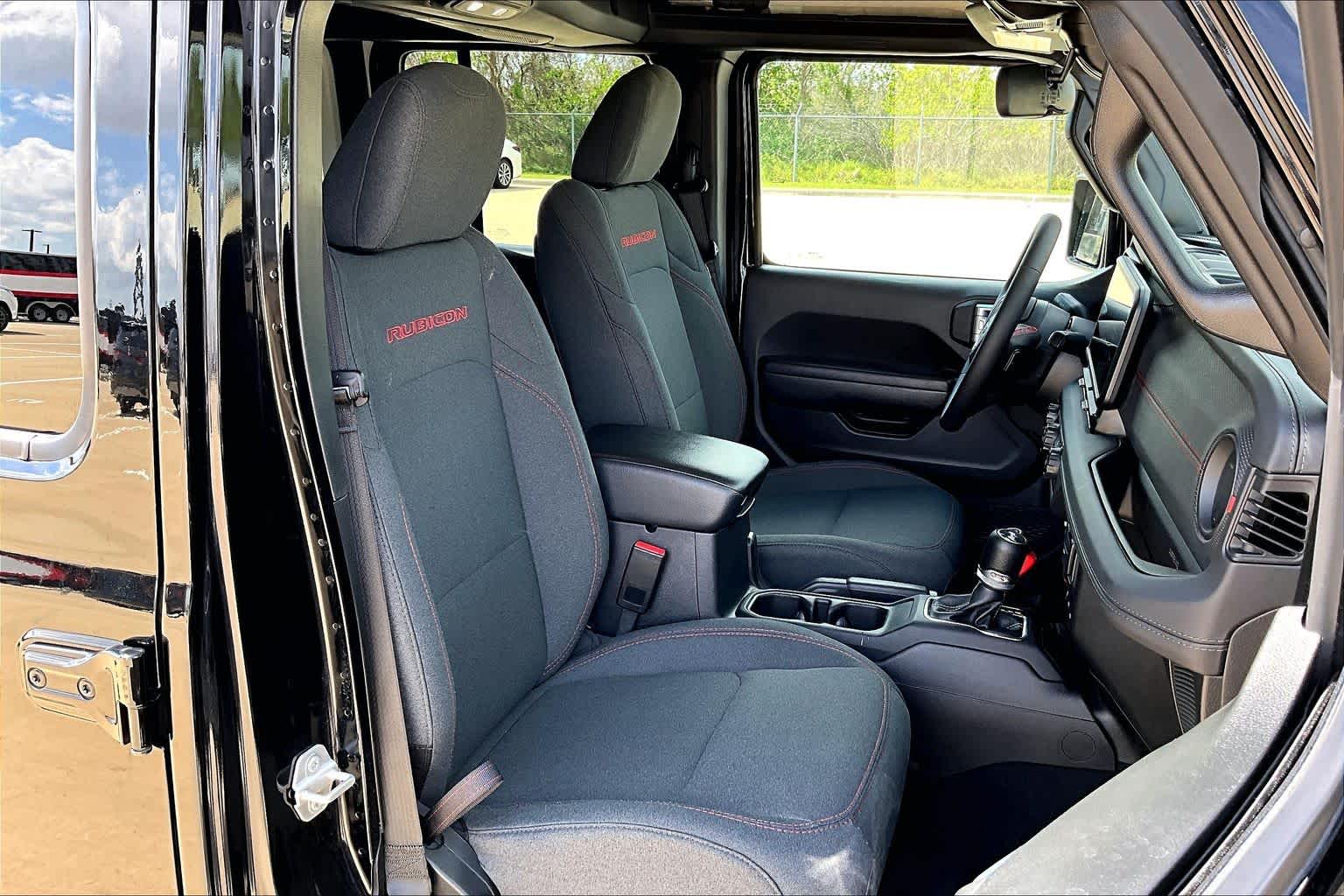 2024 Jeep Wrangler Rubicon - 8