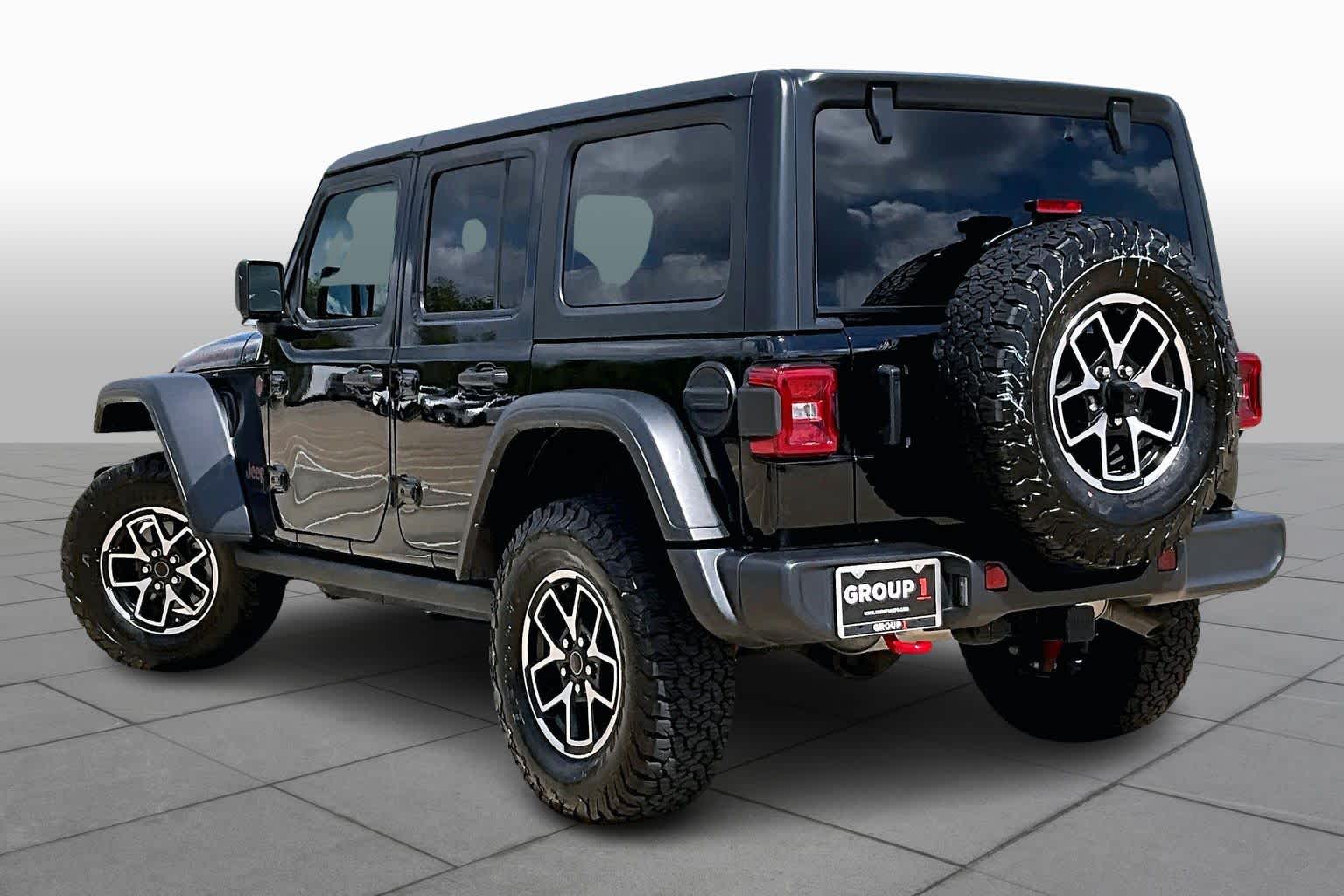 2024 Jeep Wrangler Rubicon - 11