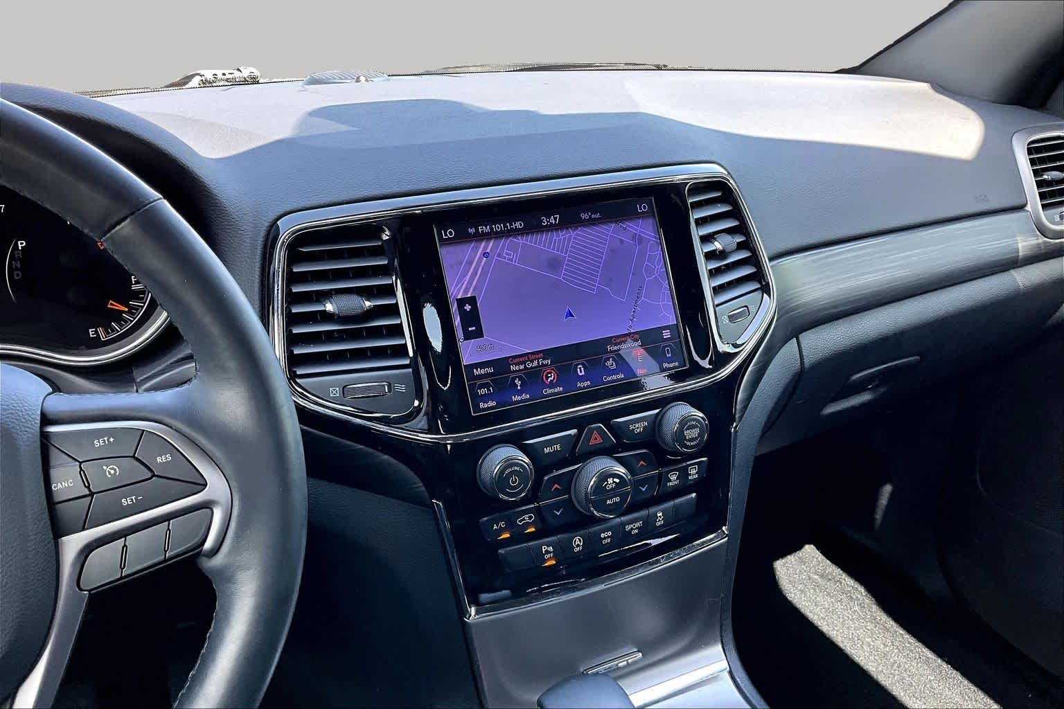 2019 Jeep Grand Cherokee Altitude Bright White Clearcoat at Friendly Ford Crosby