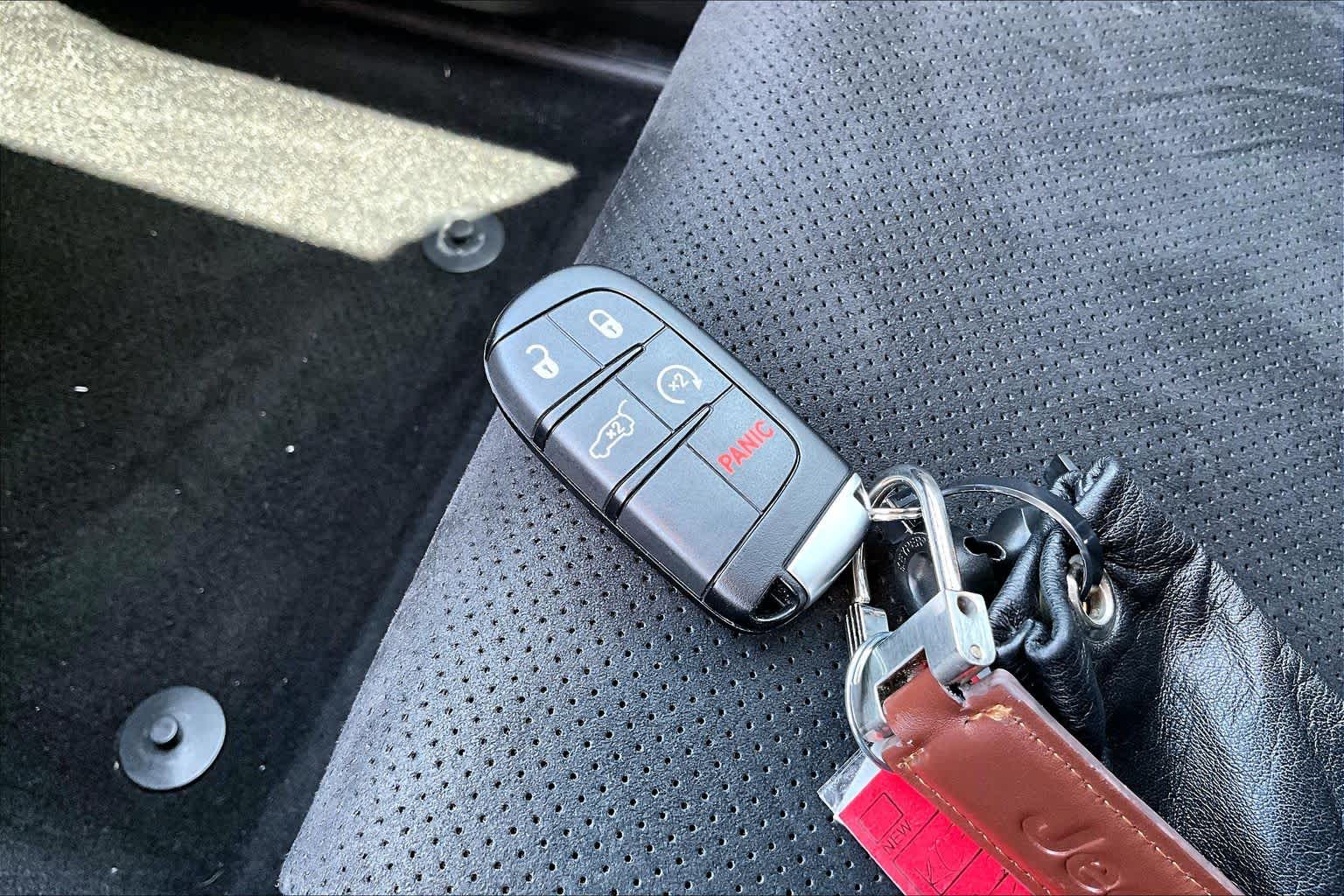 2019 Jeep Grand Cherokee Altitude Bright White Clearcoat at Friendly Ford Crosby