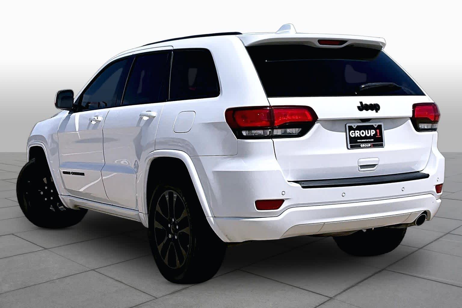 2019 Jeep Grand Cherokee Altitude Bright White Clearcoat at Friendly Ford Crosby