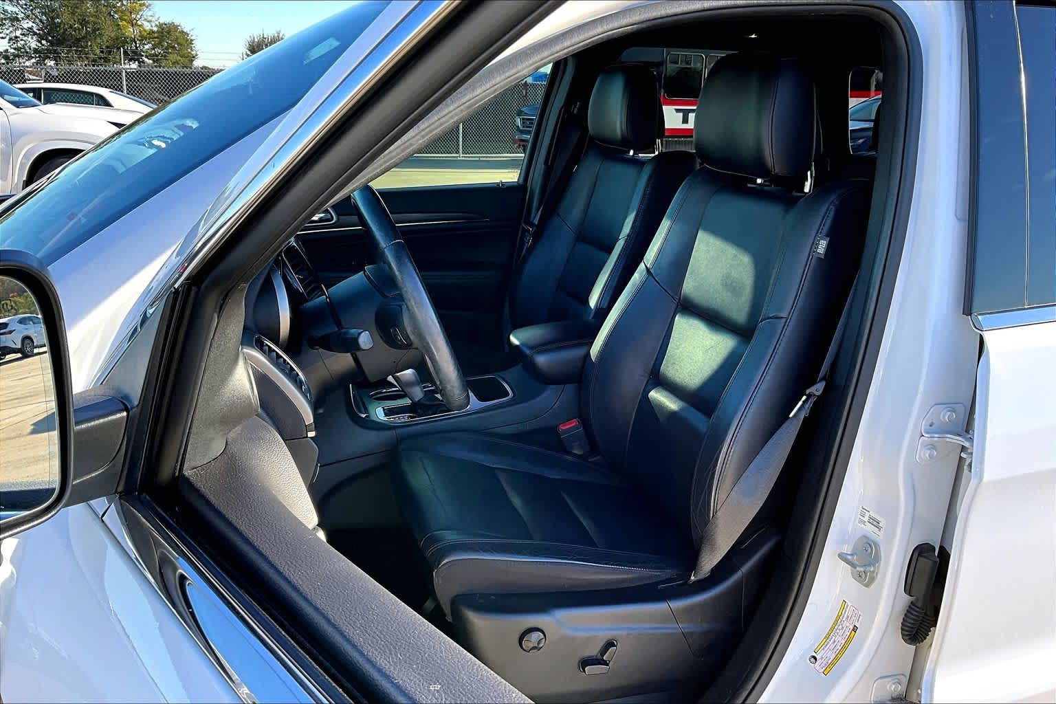 2020 Jeep Grand Cherokee Limited Bright White Clearcoat at Lone Star Chevrolet