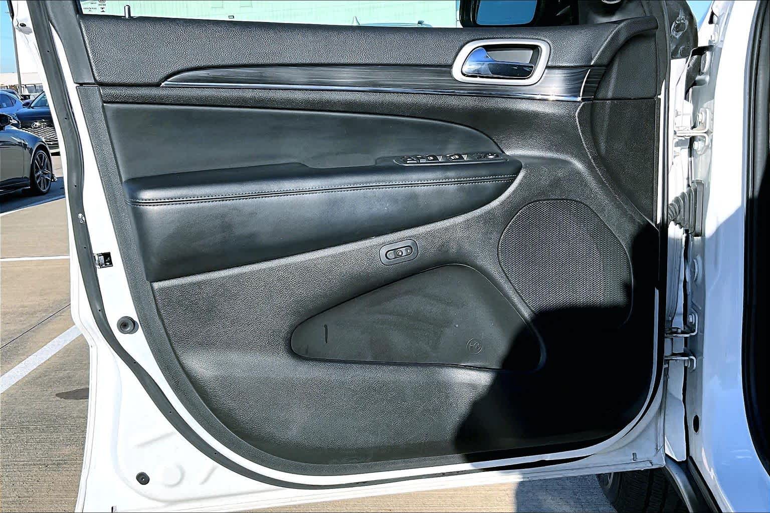 2020 Jeep Grand Cherokee Limited Bright White Clearcoat at Lone Star Chevrolet