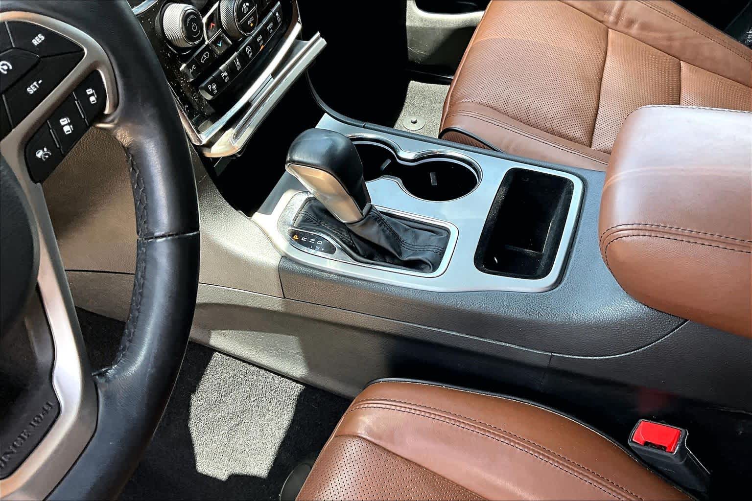 2020 Jeep Grand Cherokee Overland Bright White Clearcoat at AutoNation USA Houston