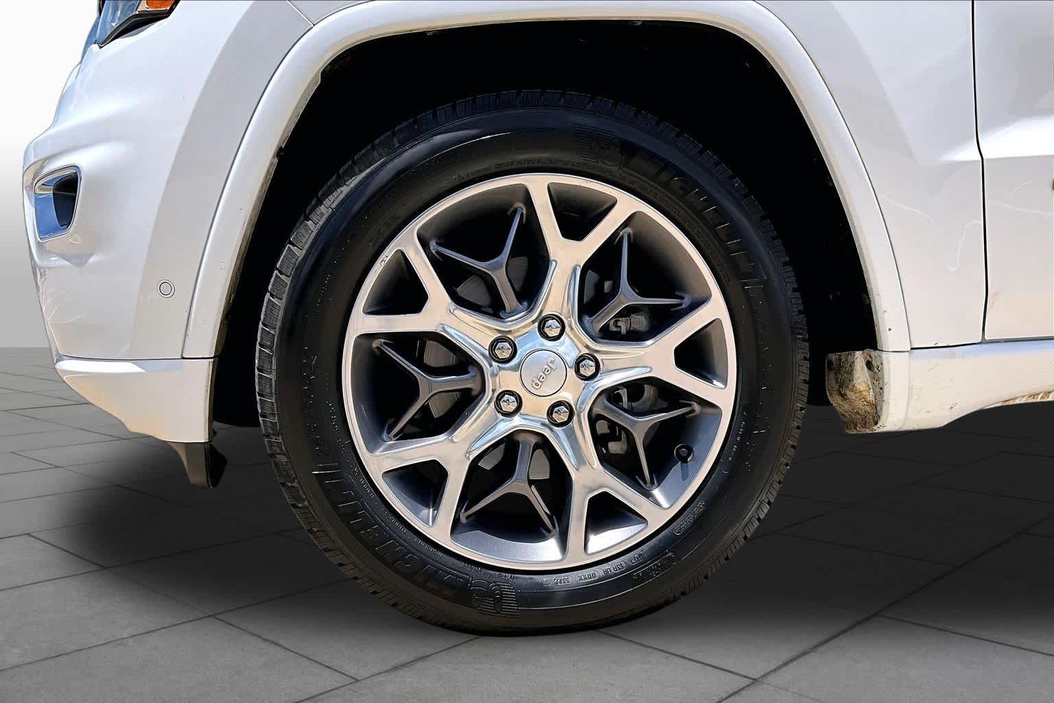 2020 Jeep Grand Cherokee Overland Bright White Clearcoat at AutoNation USA Houston
