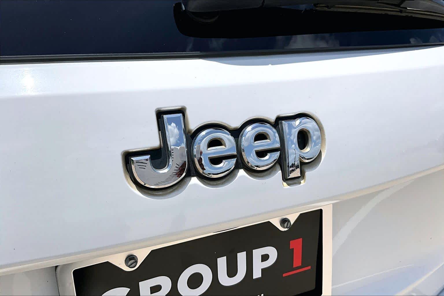 2020 Jeep Grand Cherokee Overland Bright White Clearcoat at AutoNation USA Houston
