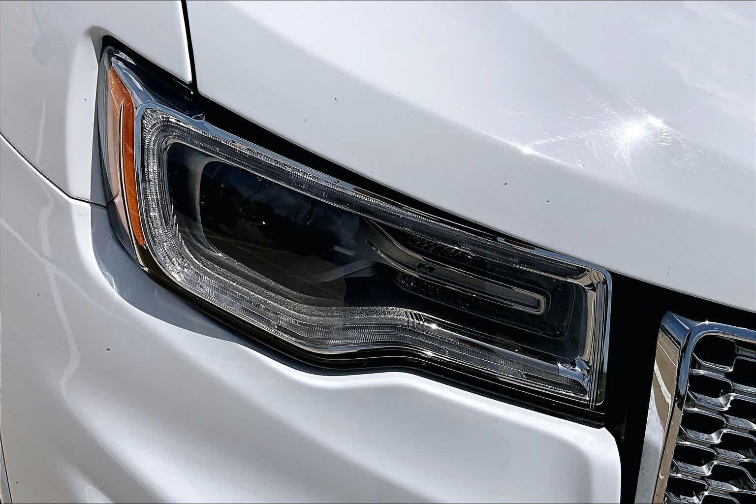 2020 Jeep Grand Cherokee Overland Bright White Clearcoat at AutoNation USA Houston