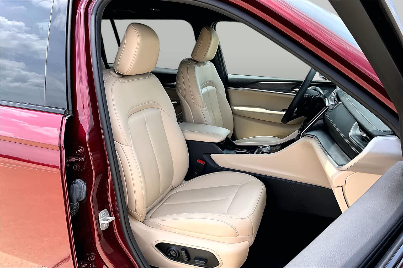 2024 Jeep Grand Cherokee L Limited Velvet Red Pearlcoat at Beck & Masten Kia
