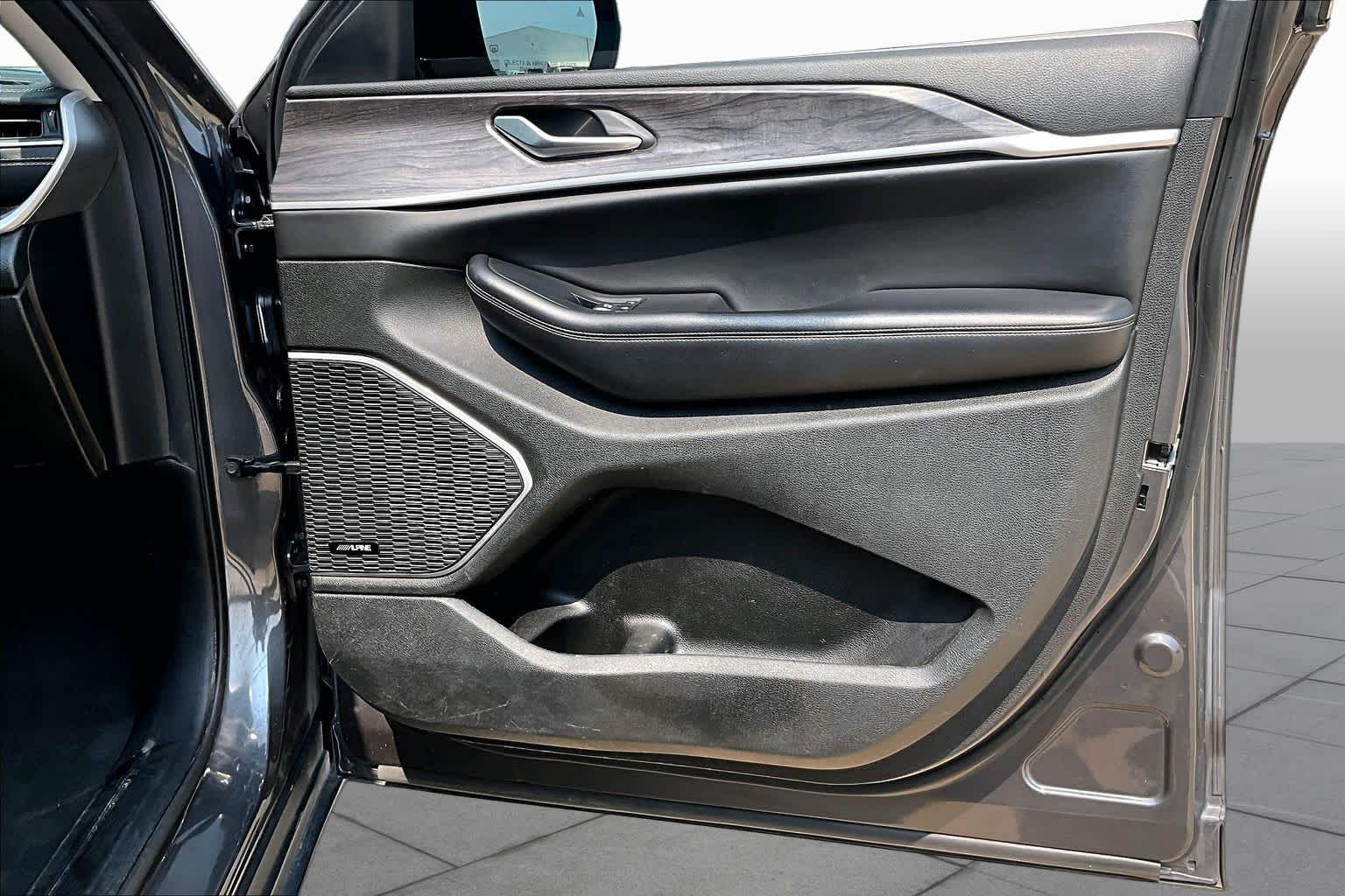 2023 Jeep Grand Cherokee L Limited Baltic Gray Metallic Clearcoat at Mac Haik CDJR North Houston