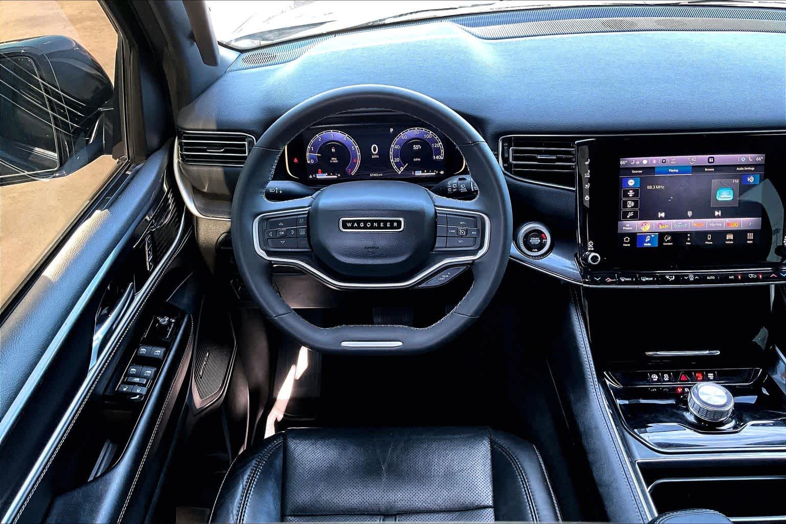 2023 Jeep Wagoneer - 5