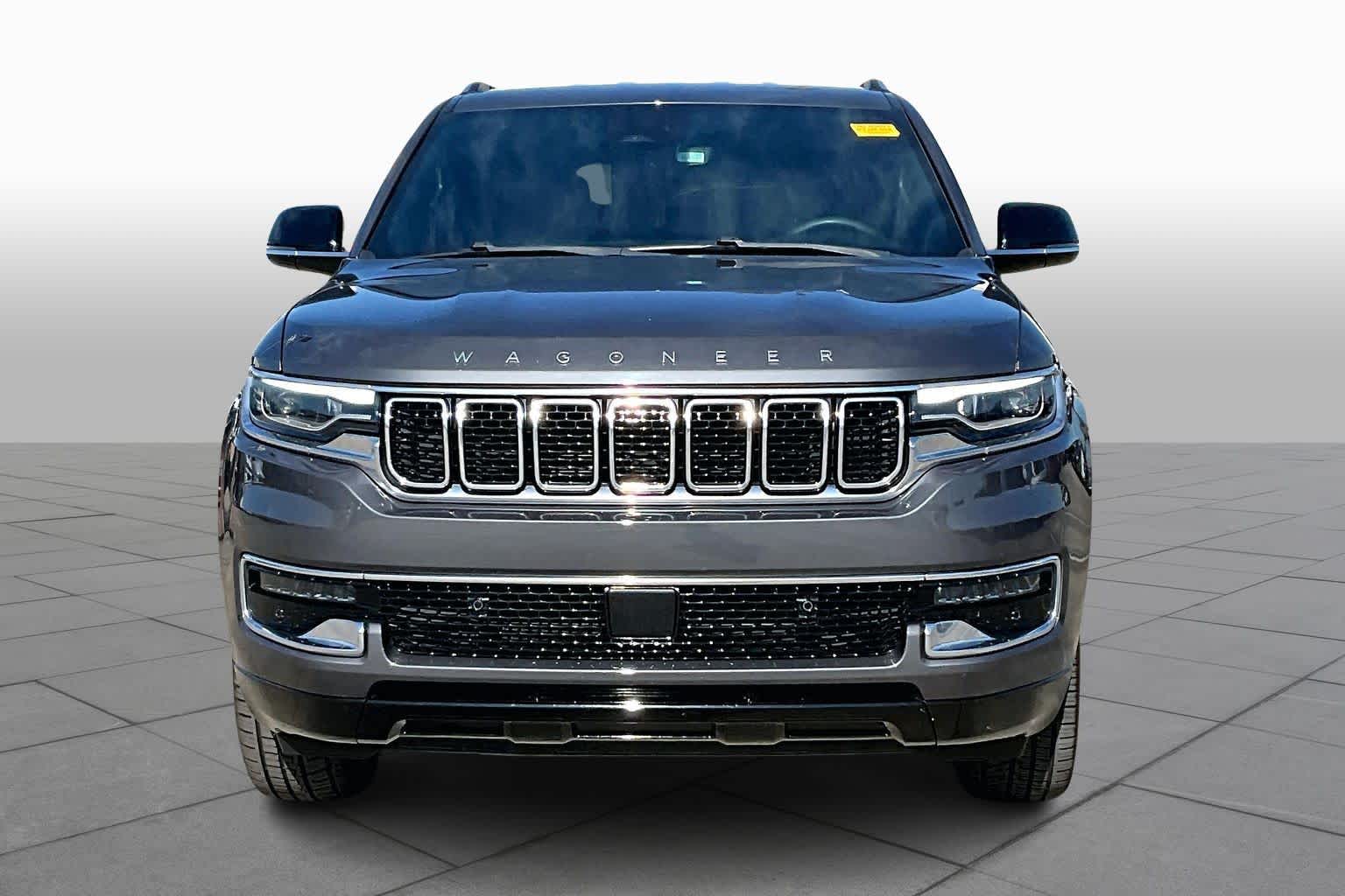 2023 Jeep Wagoneer - 3