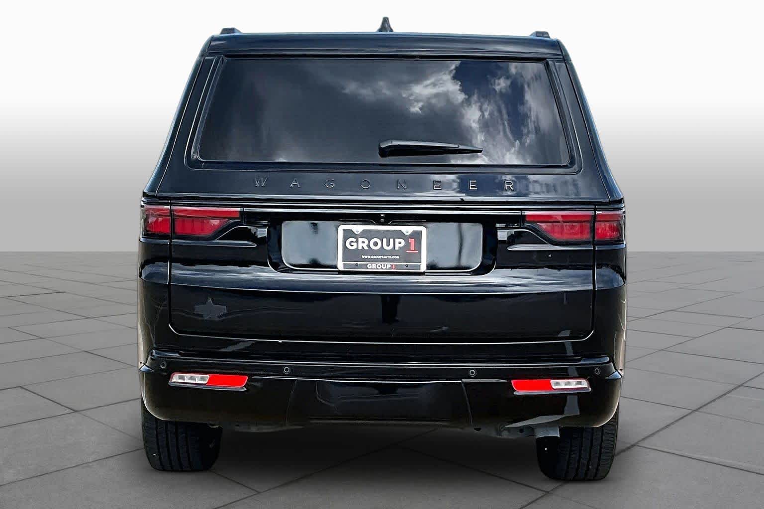 2023 Jeep Wagoneer Series II Carbide Diamond Black Crystal Pearlcoat at HGreg Houston