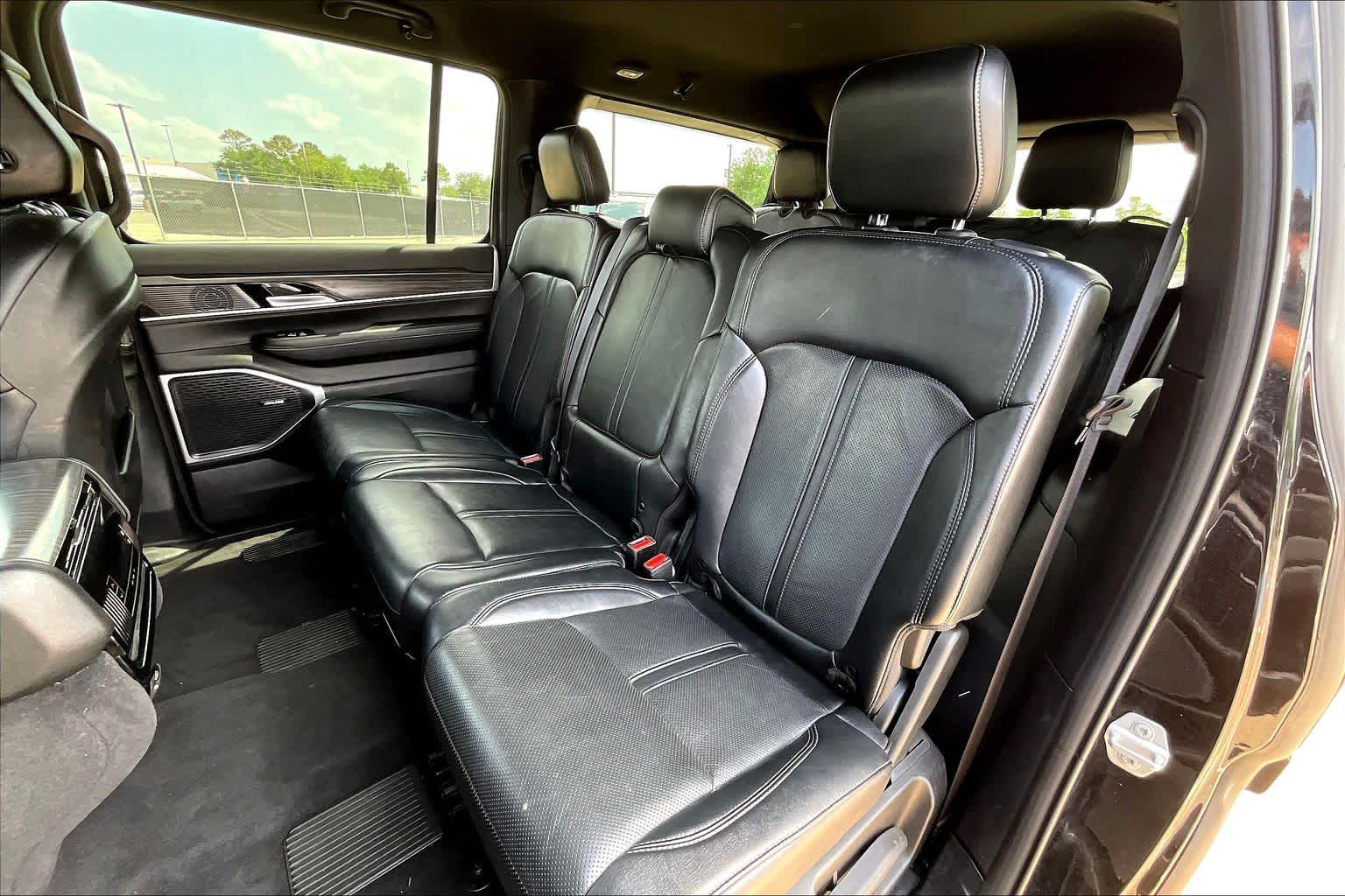 2023 Jeep Wagoneer Series II Diamond Black Crystal Pearlcoat at Group 1 Toyota Southwest