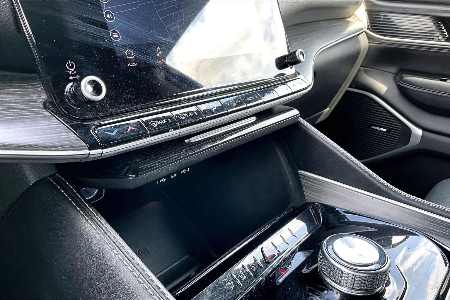 2023 Jeep Wagoneer Series II Diamond Black Crystal Pearlcoat at Group 1 Toyota Southwest