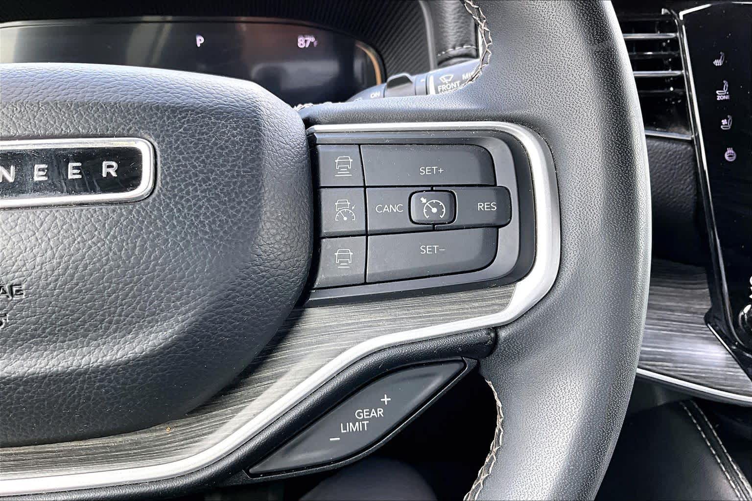 2023 Jeep Wagoneer Series II Diamond Black Crystal Pearlcoat at Group 1 Toyota Southwest