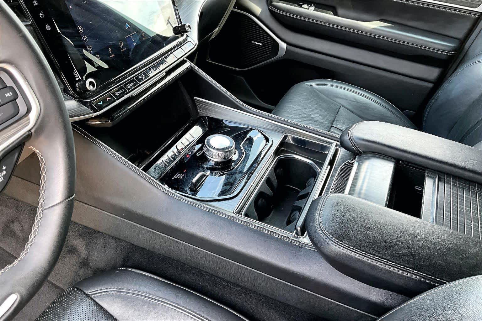 2023 Jeep Wagoneer Series II Diamond Black Crystal Pearlcoat at Group 1 Toyota Southwest