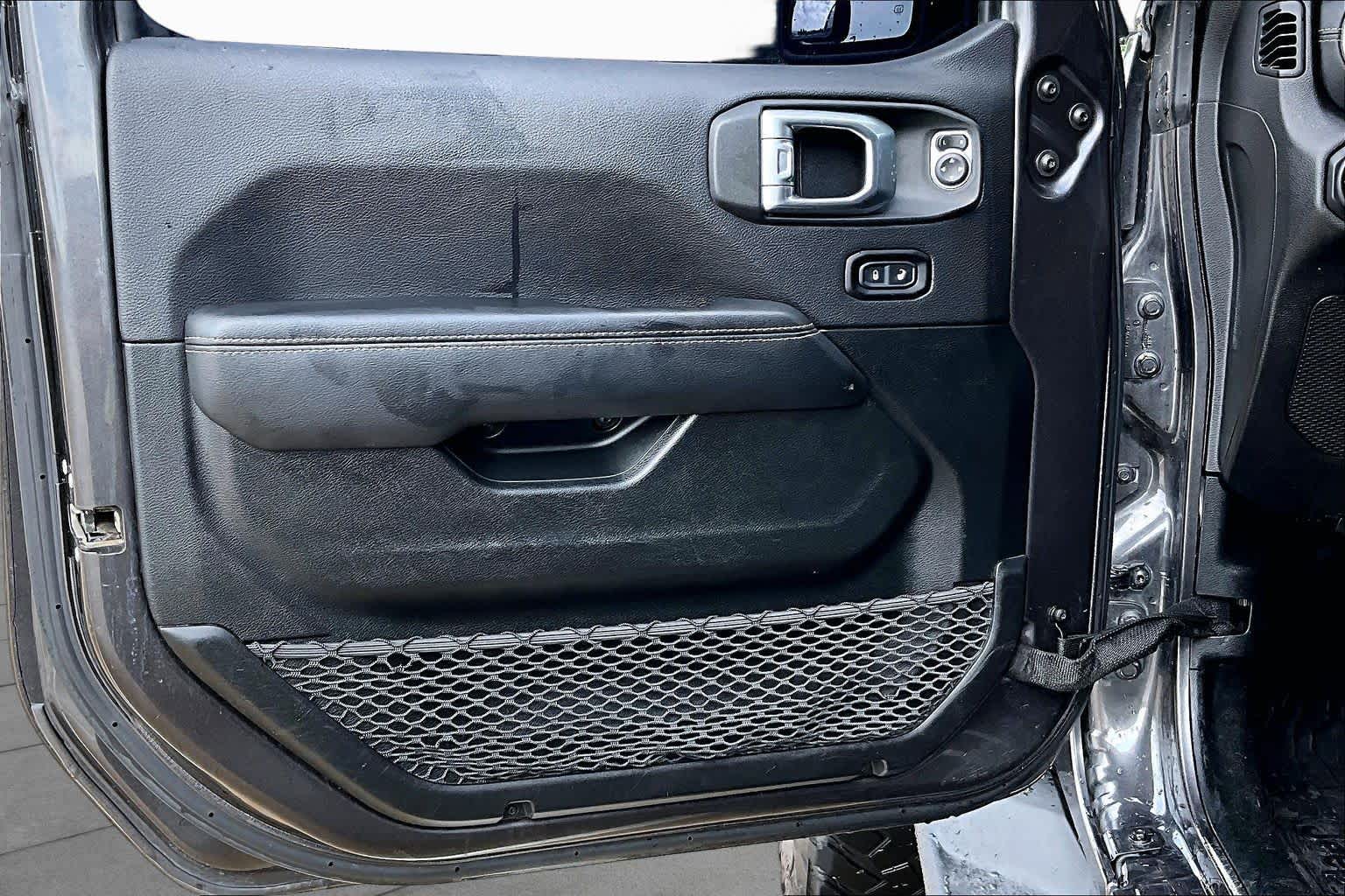 2021 Jeep Gladiator Overland Granite Crystal Metallic Clearcoat at Honda of Clear Lake