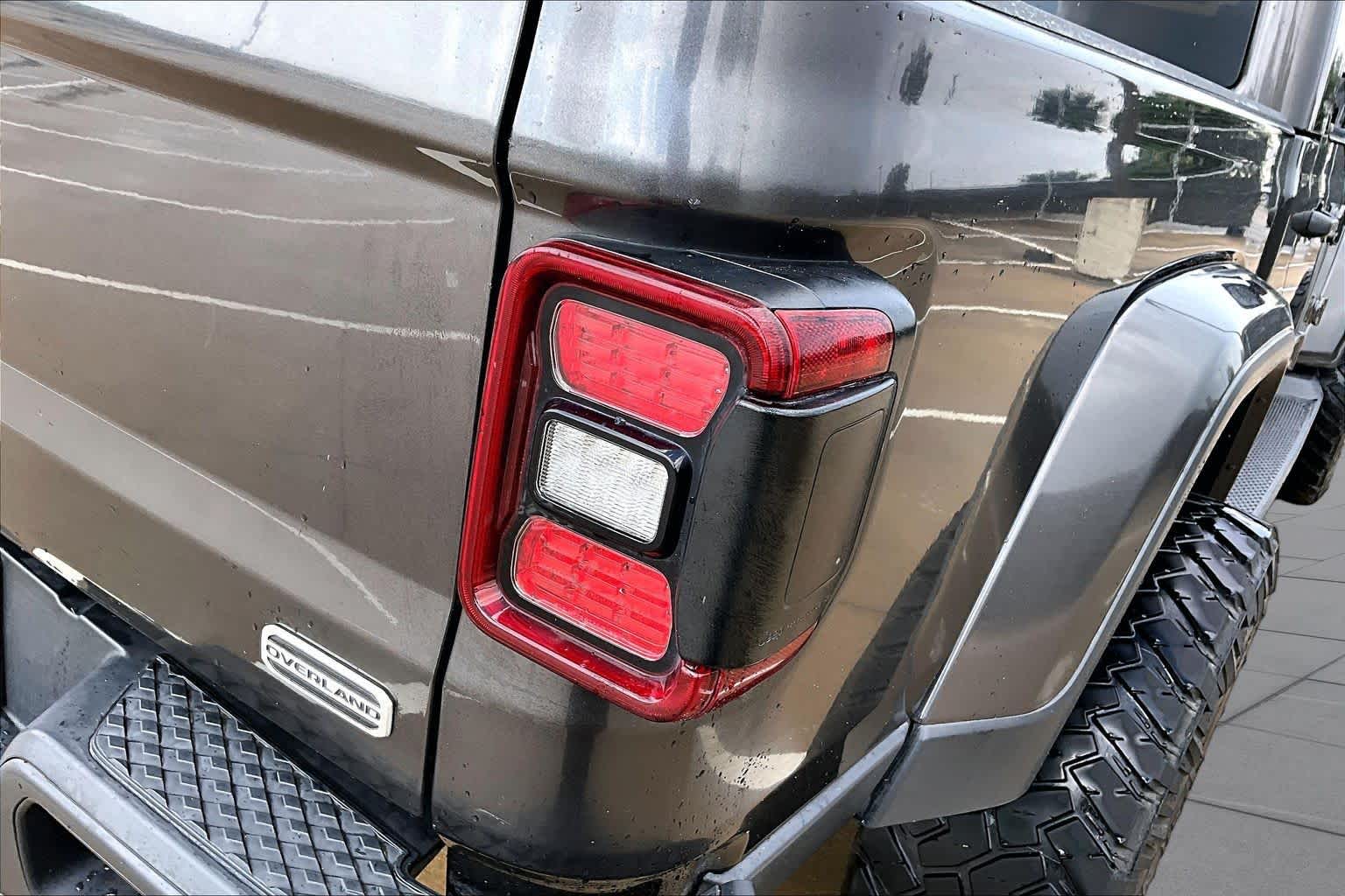 2021 Jeep Gladiator Overland Granite Crystal Metallic Clearcoat at Honda of Clear Lake