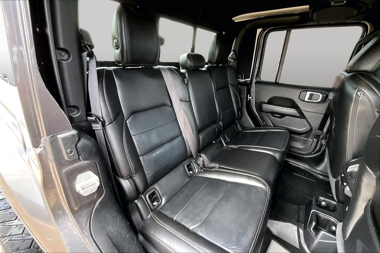 2021 Jeep Gladiator Overland Granite Crystal Metallic Clearcoat at Friendly Ford Crosby