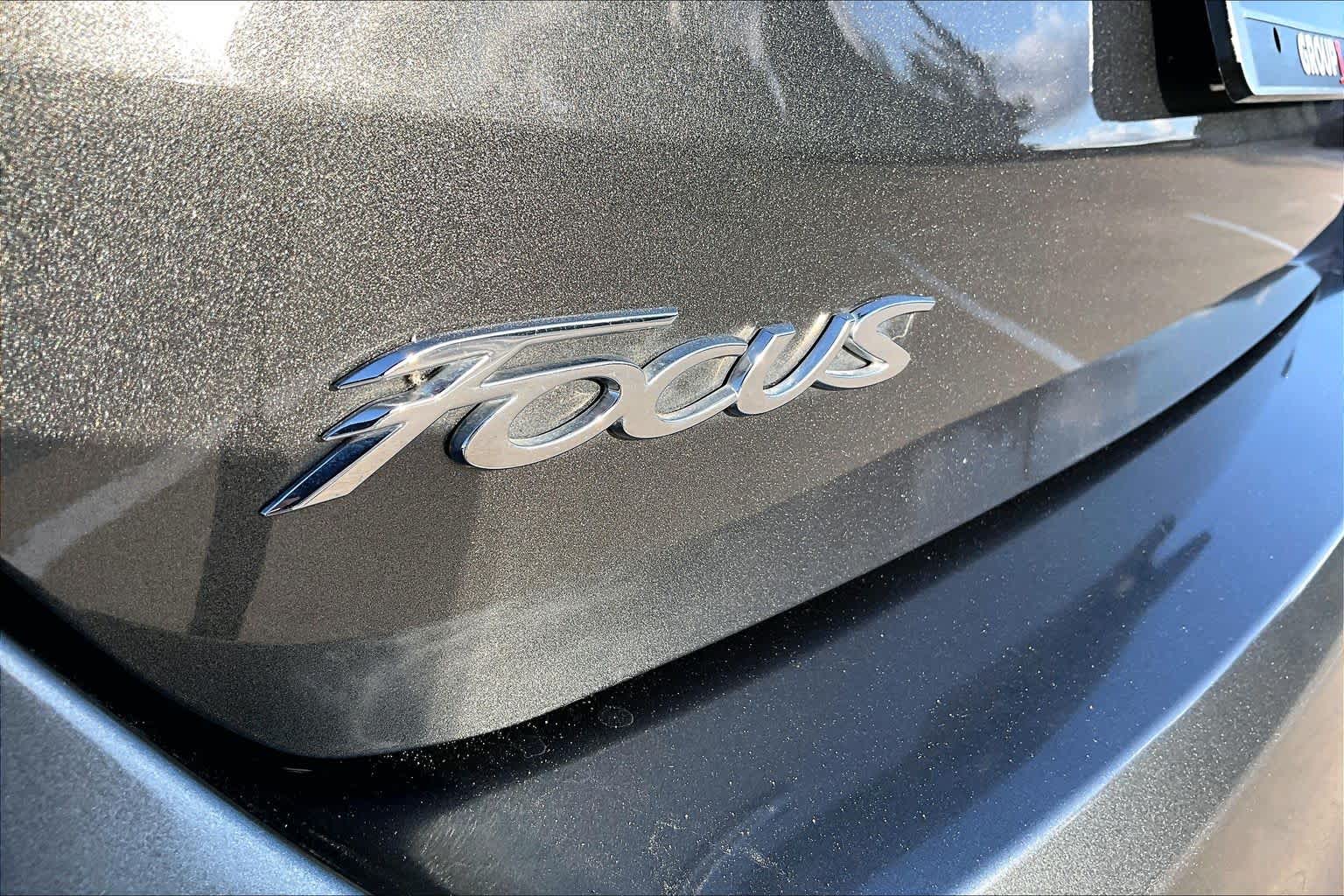 2018 Ford Focus photo 30 of 36