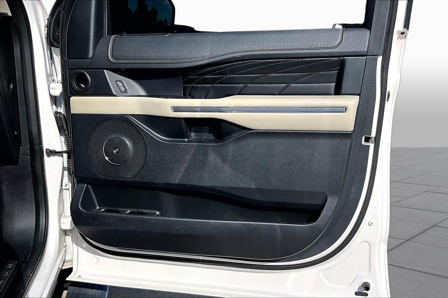 2019 Ford Expedition Max Platinum White Platinum Metallic Tri-Coat at Sterling McCall Nissan