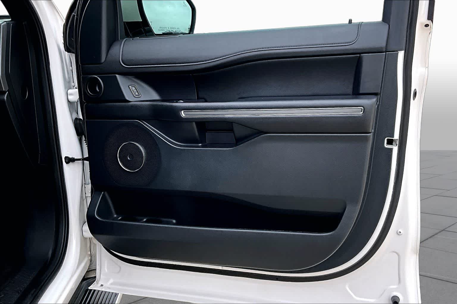 2019 Ford Expedition XLT White Platinum Metallic Tri-Coat at Lexus of Clear Lake