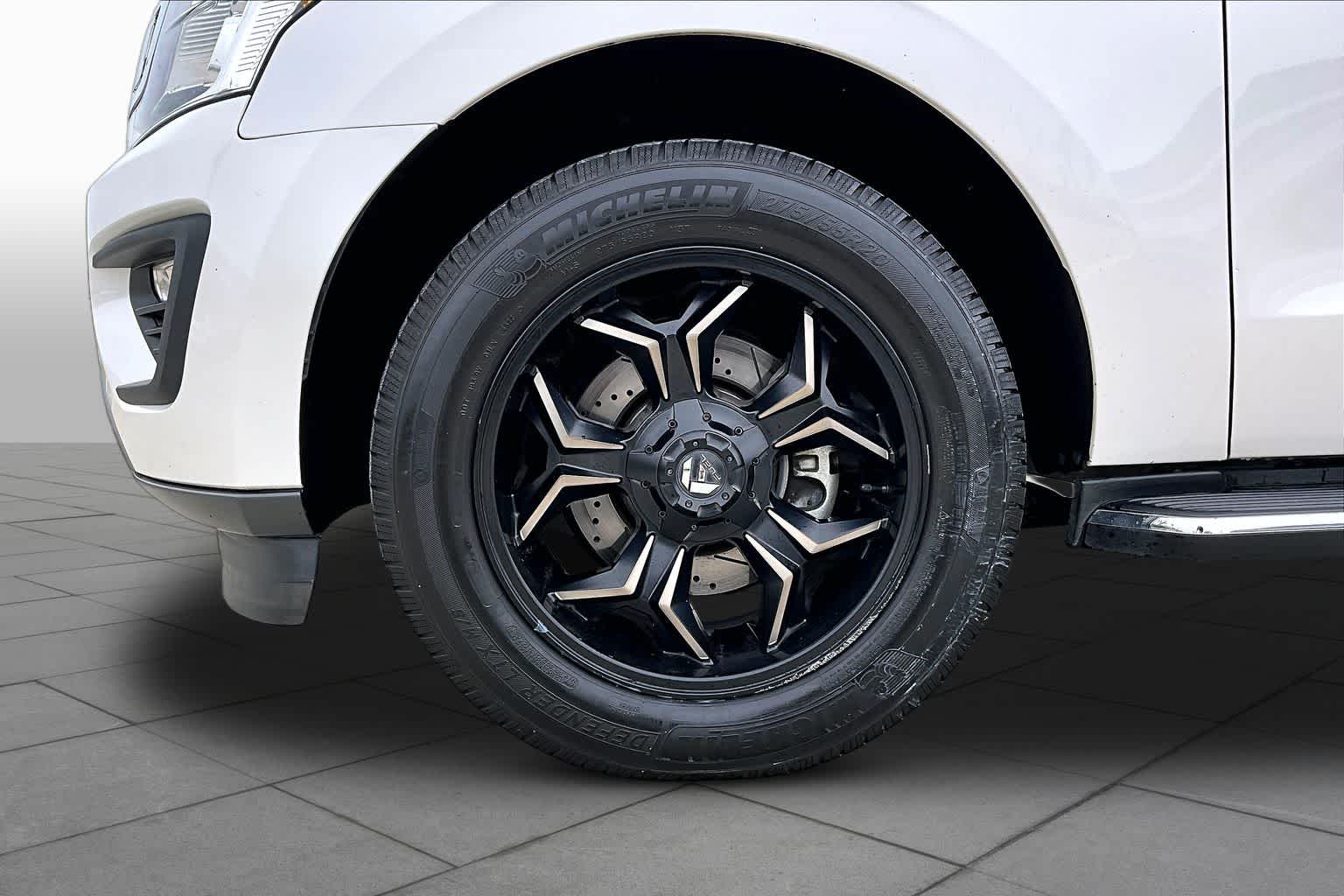 2019 Ford Expedition XLT White Platinum Metallic Tri-Coat at Lexus of Clear Lake