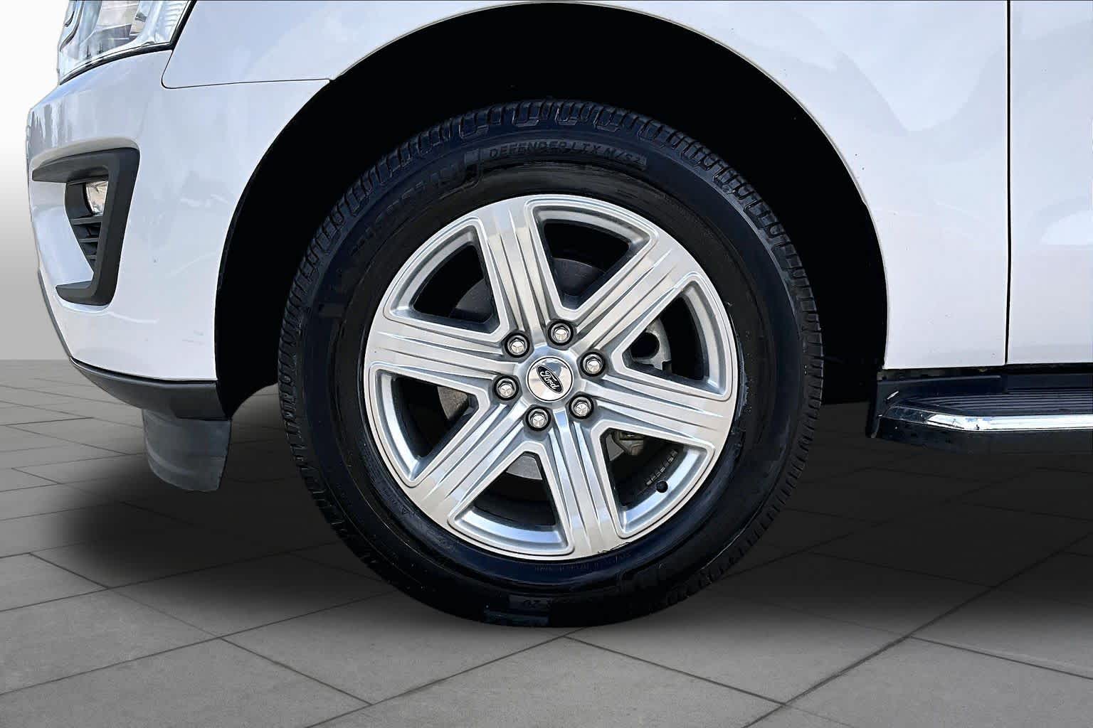 2019 Ford Expedition photo 11 of 37