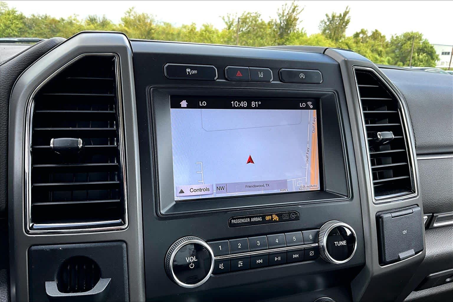 2019 Ford Expedition photo 34 of 37