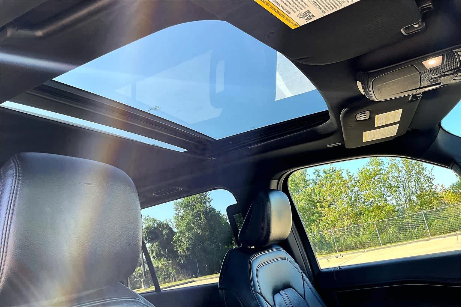 2021 Ford Expedition photo 14 of 37