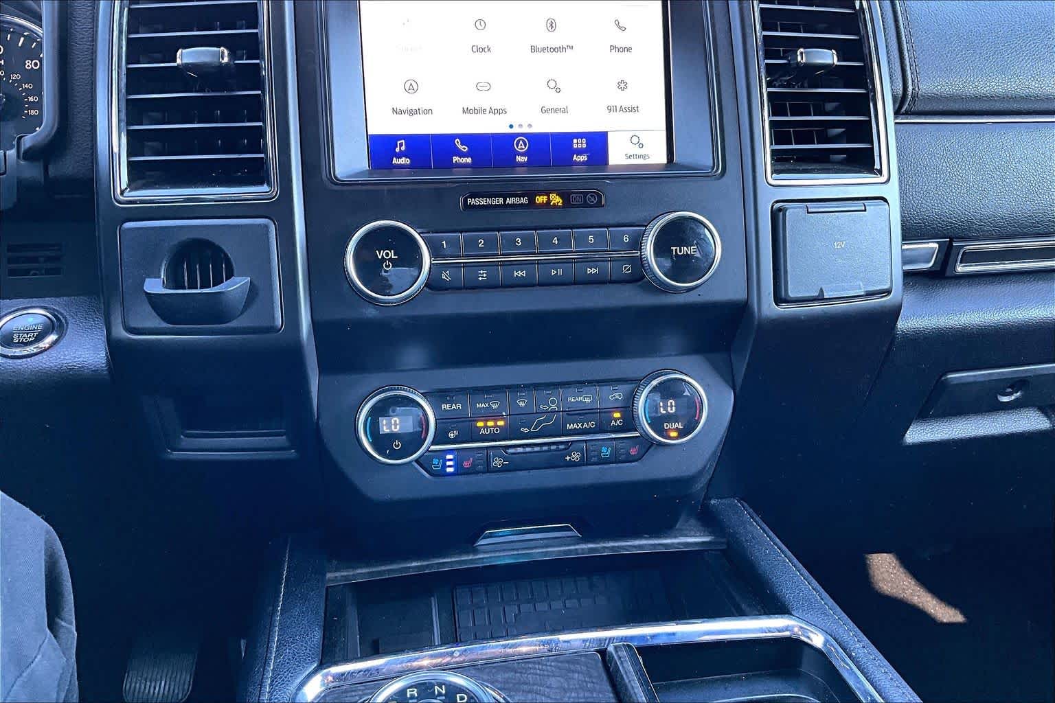 2021 Ford Expedition photo 34 of 37