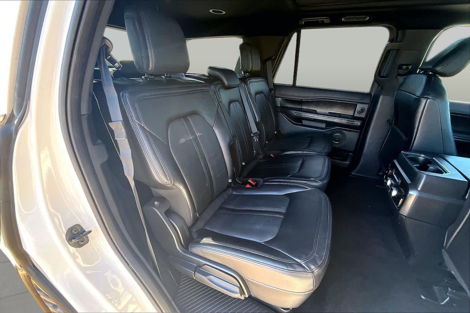 2021 Ford Expedition photo 20 of 37