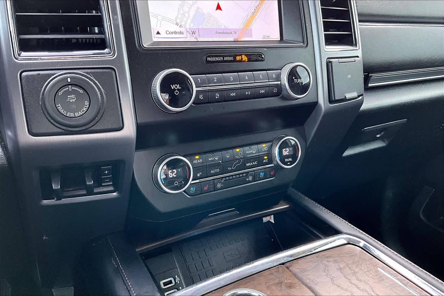 2019 Ford Expedition Platinum Agate Black Metallic at Beck & Masten Kia