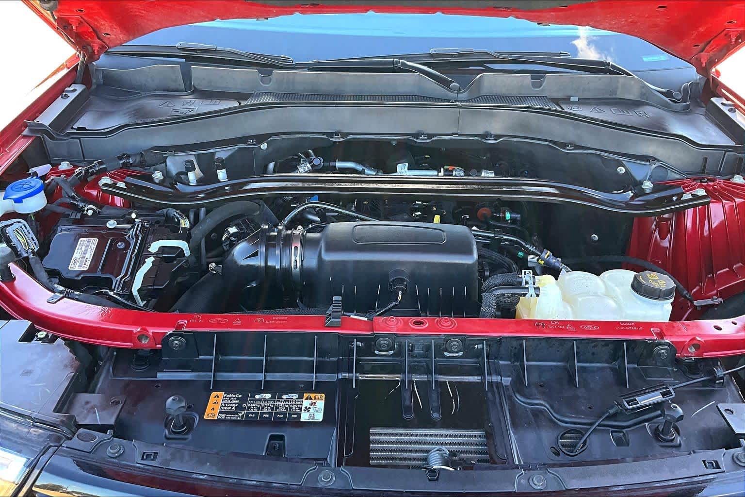 2023 Ford Explorer photo 32 of 37