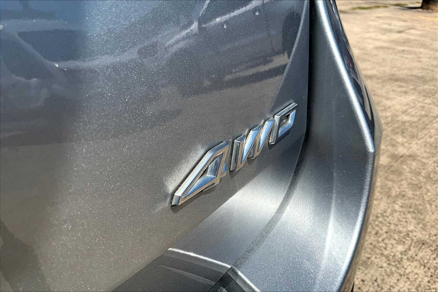 2022 Ford Explorer XLT Iconic Silver Metallic at Friendly Ford Crosby