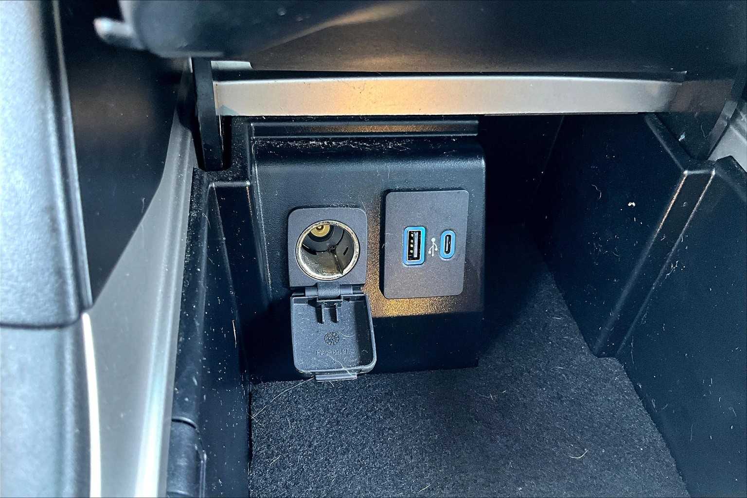 2022 Ford Explorer XLT Iconic Silver Metallic at Friendly Ford Crosby